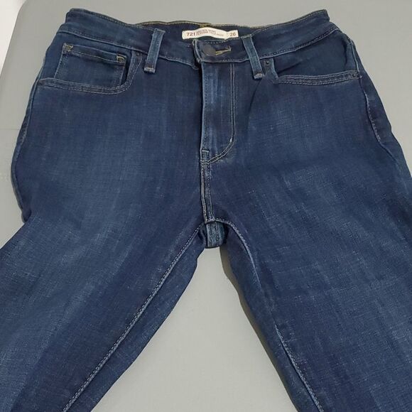 LEVI'S 721 dark wash 26x29 high rise skinny jeans - Picture 5 of 8